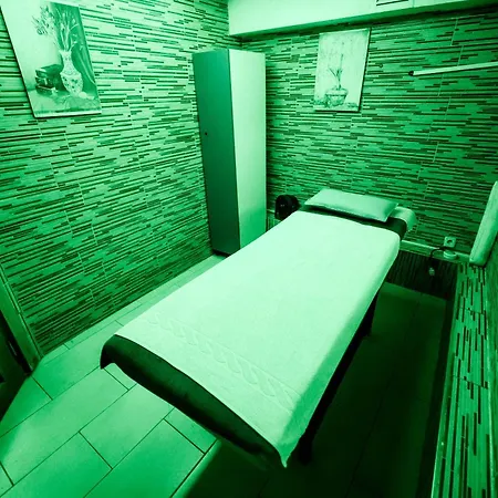 Marin-a & Hotel 3*