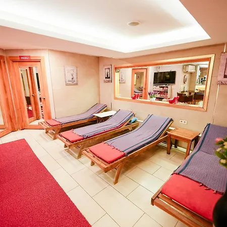 Marin-a & Hotel 3*