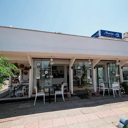 Marin-a & Hotel 3*